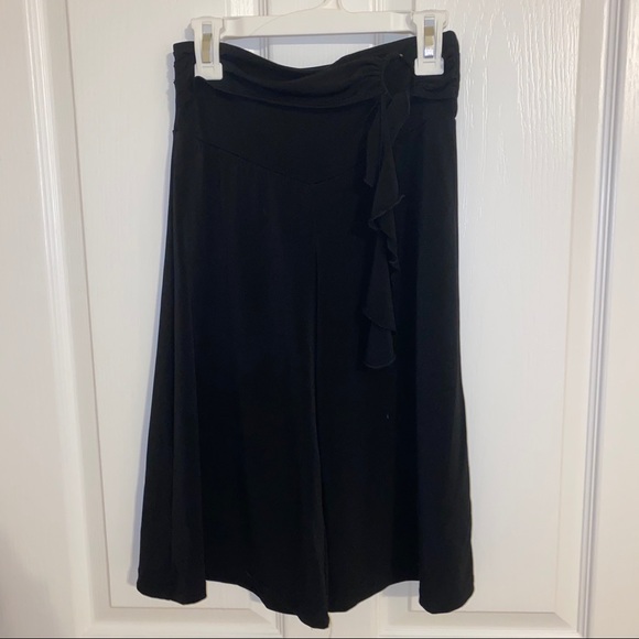 Cupid’s Cup Flare pants - Picture 1 of 4